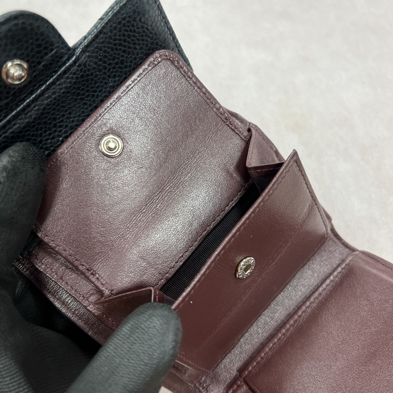 香奈兒 深藍銀扣 三折短夾-17