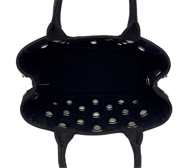 「JL精品代購」97新prada黑銀洞洞沙灘包小號-9