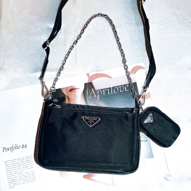 【 全新商品 】PRADA 1BH168 Re-Nylon 黑色 銀三角 尼龍 三合一 麻將包 鍊包 多空能背法-0