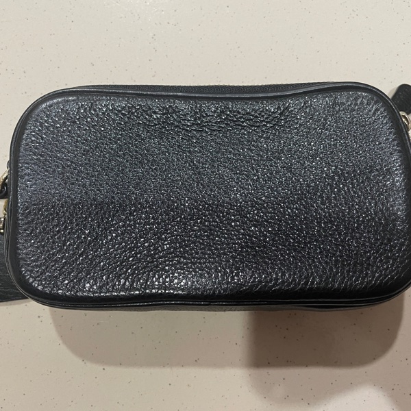 coach隨身斜背包 皮質非常好 吊牌已剪 工作關係 服裝搭配用 搭配服裝使用 型號 53372-10