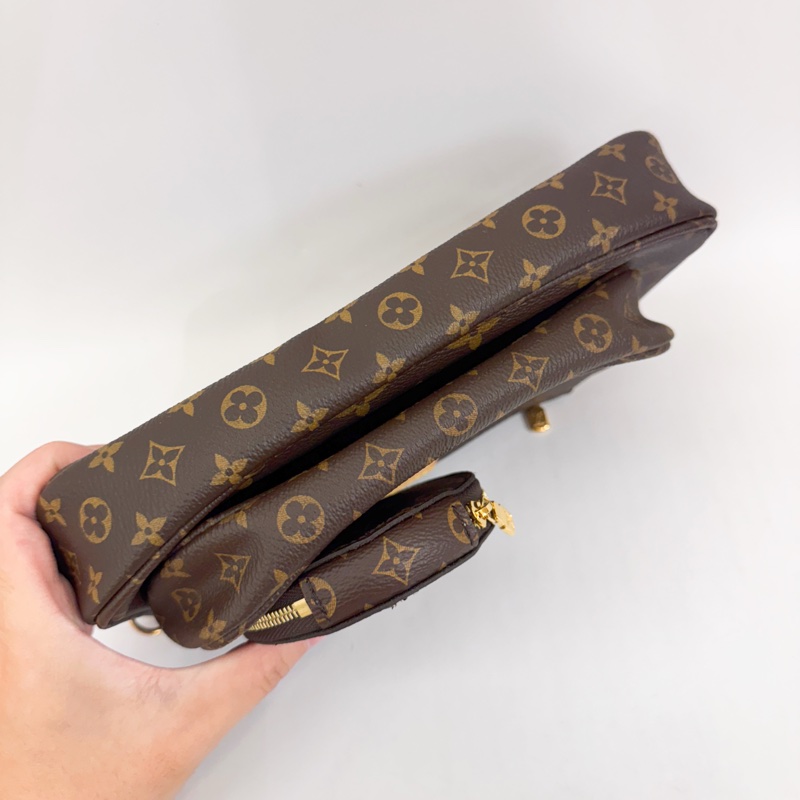 Lv 老花五合一綠背帶 晶片款 近全新-3