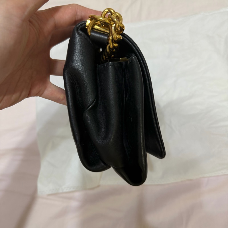 「JL精品代購」9新Versace 美杜莎經典金頭黑色軟皮 鏈條包-10