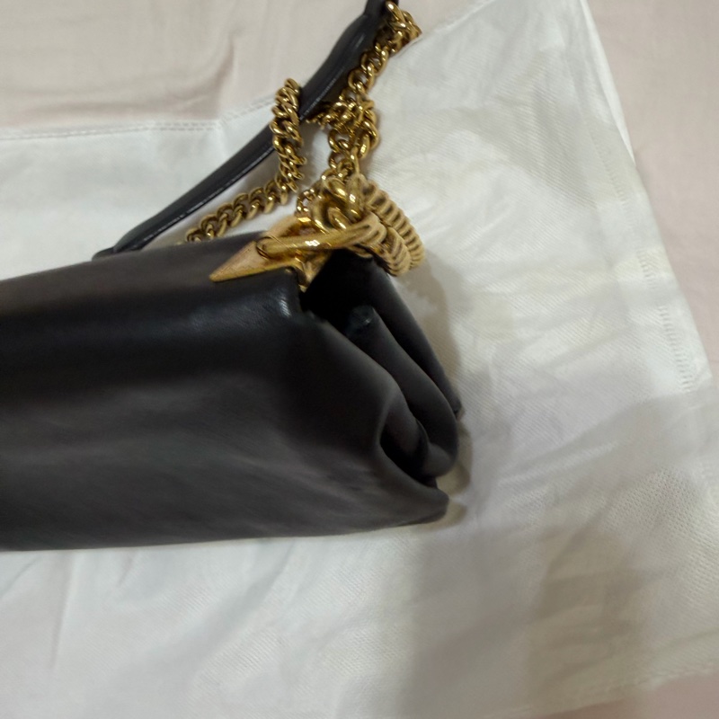 「JL精品代購」9新Versace 美杜莎經典金頭黑色軟皮 鏈條包-25