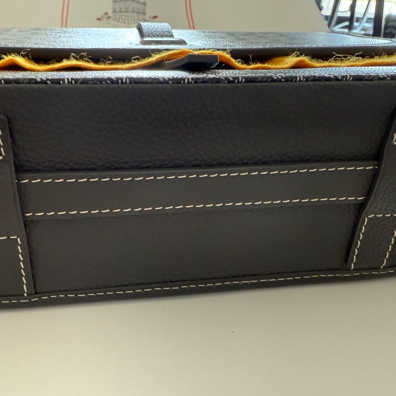 Goyard GM 灰色 郵差包-21