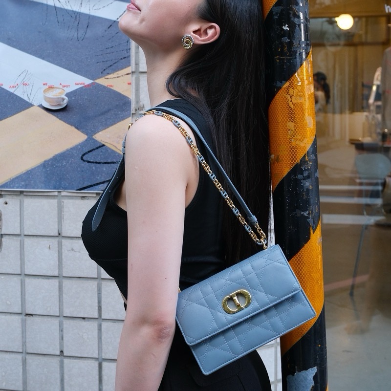 Dior Miss Caro 迷你包 雲藍色 Macrocannage 大籐格紋羊皮-4