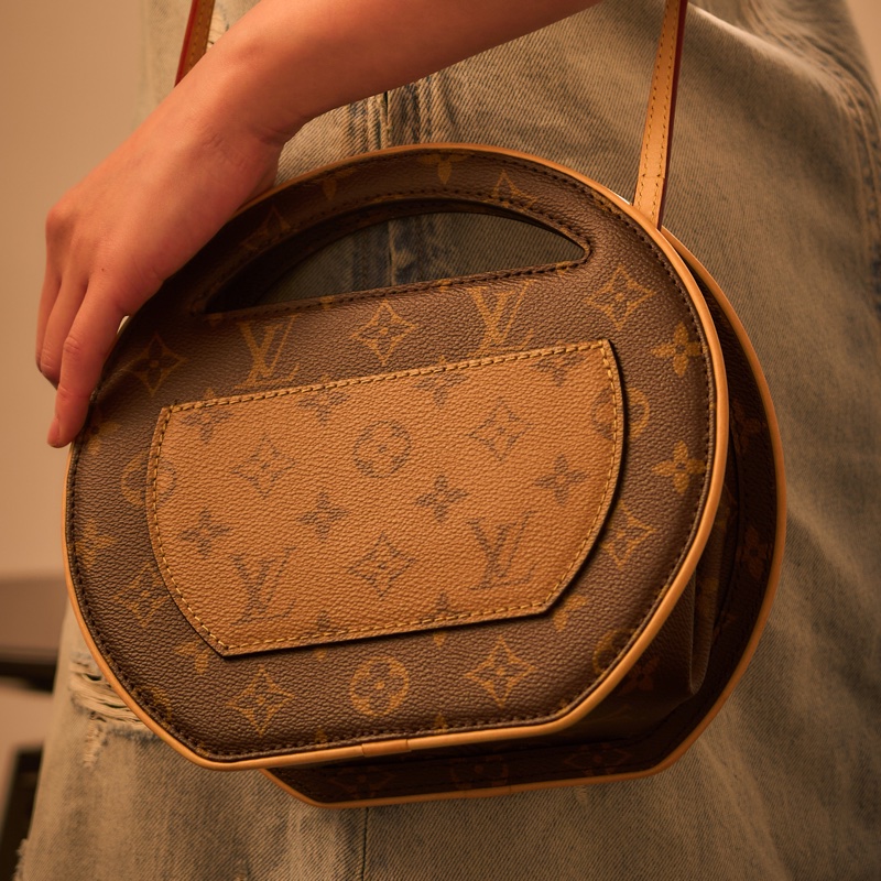 LV 2024年春夏系列 Around Me-0