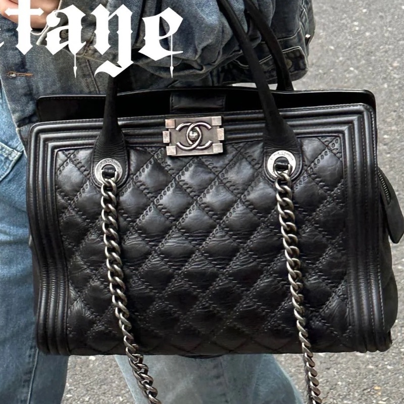 審美狙擊😍Chanel黑銀leboy托特手提單肩包-4