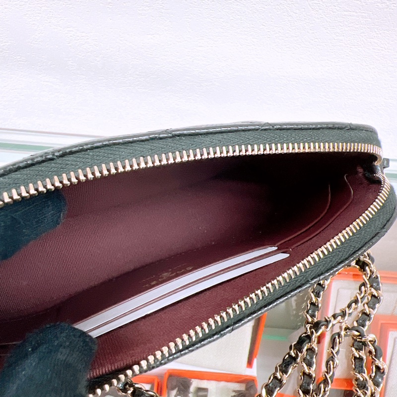 全新 Chanel 25A 黑金牛皮貝殼包/ woc-7