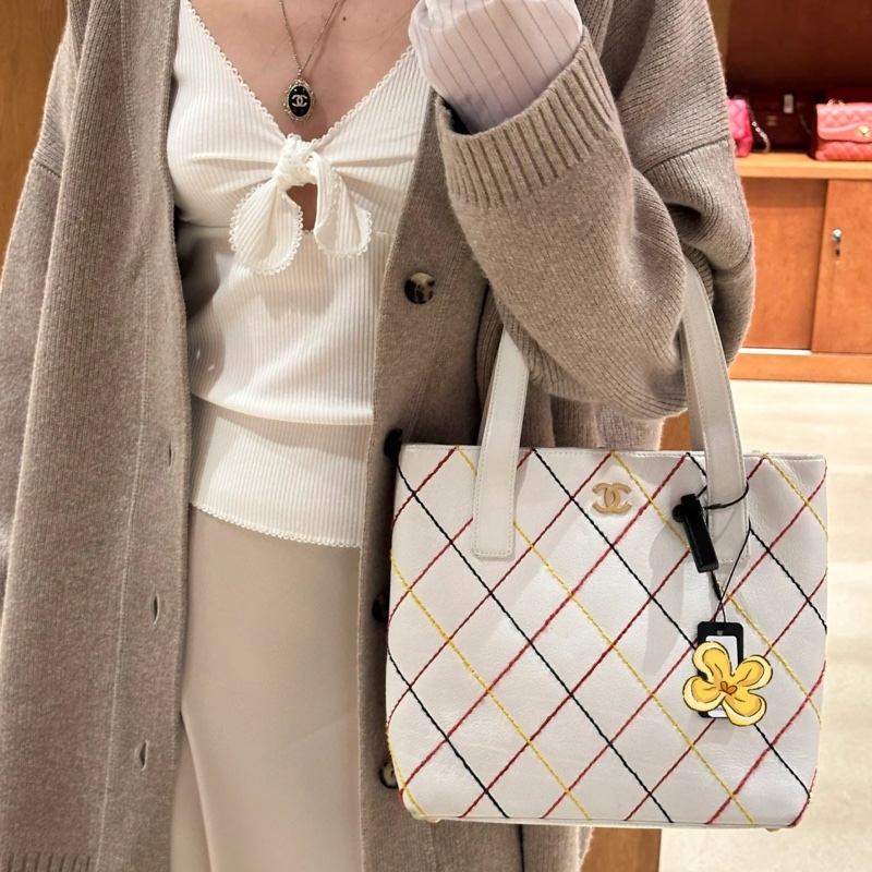 Chanel 外縫線托特包-0