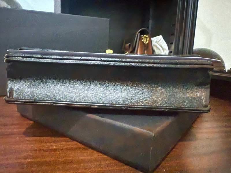 全新帶膜 晶片款CHANEL 24K 金球WOC 鏈條包-4