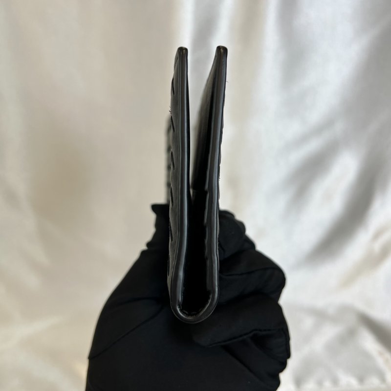 BV 黑細編織對開長夾-2