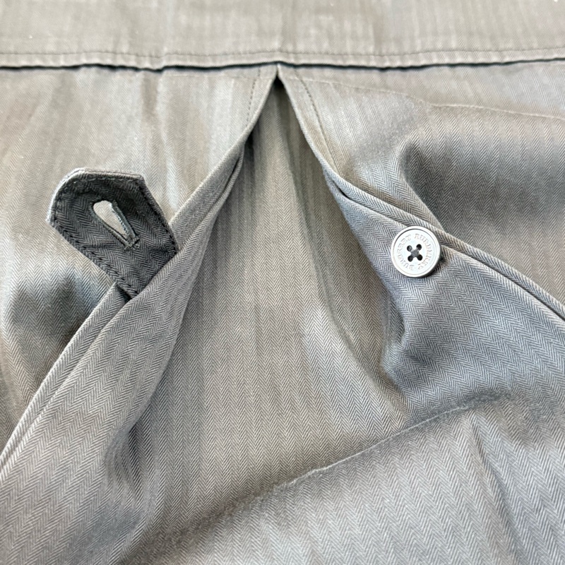 真品Burberry London Blouson 輕質外套 無襯裡後背 男士中號（歐洲S碼）深灰色-3