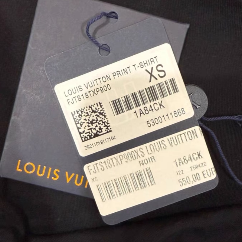 lv T恤 上衣 女生 xs 自用 吊牌還在 Louis Vuitton 印花T恤 鏈條上衣 經典款 1A84CO 黑色-6