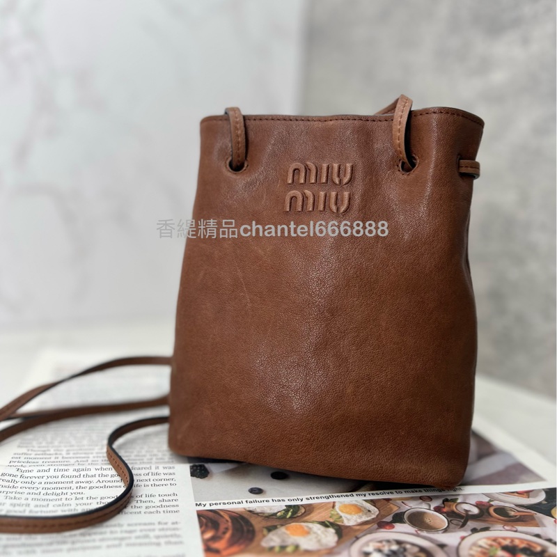 💗香緹國際精品💗 Miu Miu 福袋包 納帕皮革迷你水桶包-0