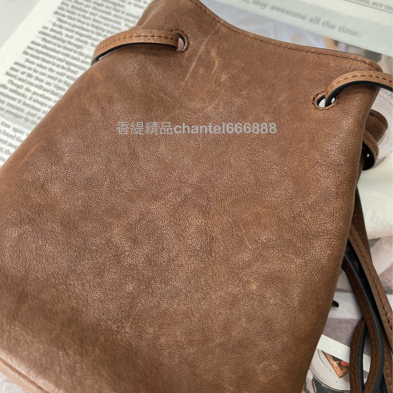 💗香緹國際精品💗 Miu Miu 福袋包 納帕皮革迷你水桶包-8