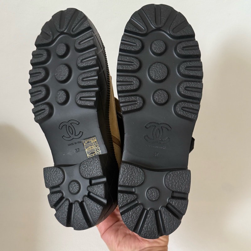 Chanel camellia boots 香奈兒 山茶花 軍靴-8