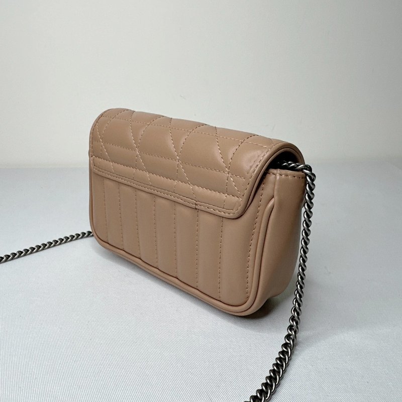GUCCI Mini牛奶糖色翻蓋鏈包-4