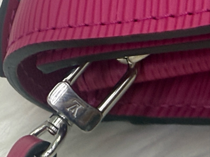 Louis Vuitton Crossbody Bag-8