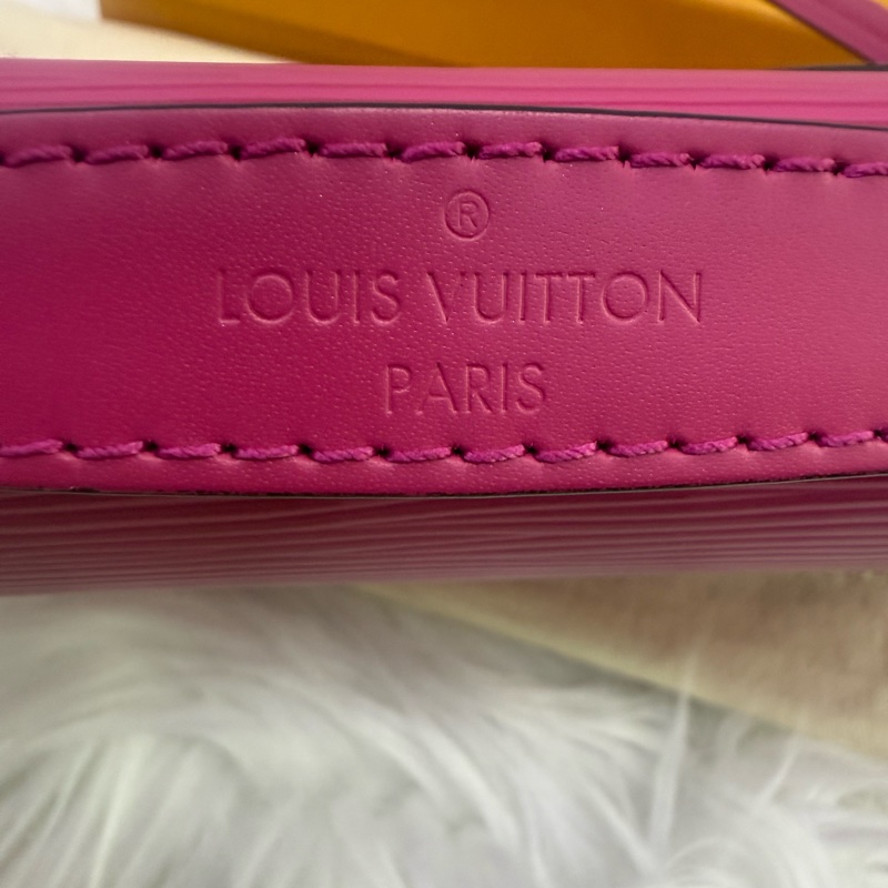 Louis Vuitton Crossbody Bag-10