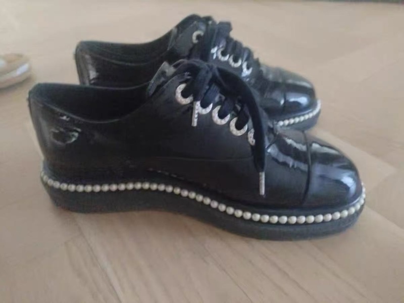 CHANEL 黑色漆皮珍珠樂福鞋37號 98新配件盒子-0