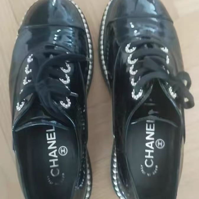 CHANEL 黑色漆皮珍珠樂福鞋37號 98新配件盒子-1