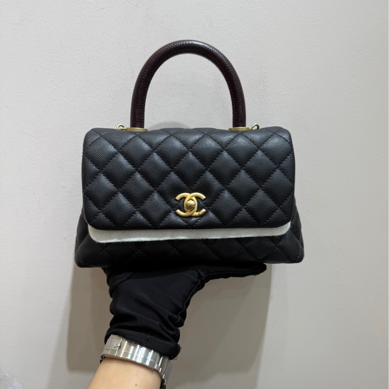 香奈兒 Chanel  coco handle 小號黑色金扣 紅色蜥蜴紋手柄 手袋 斜挎包-2