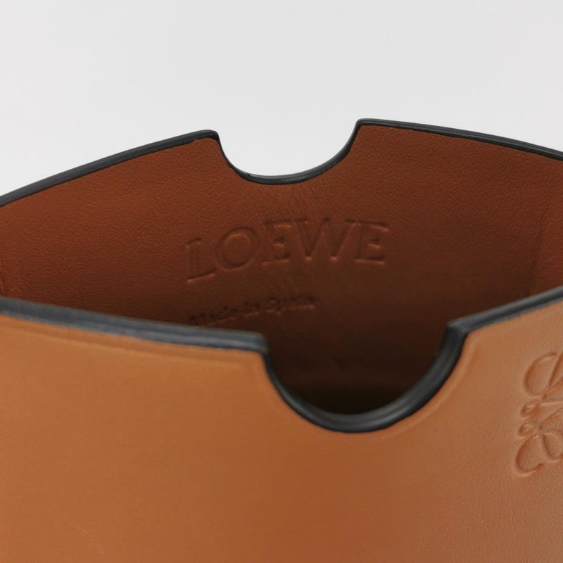 Loewe Gate Pocket 牛皮logo 壓紋斜垮單肩包-8