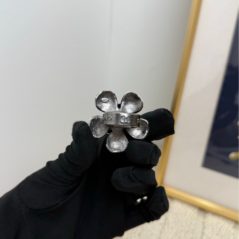 香奈兒 Chanel 06年瓢蟲系列甲殼蟲白琺瑯 戒指ring-1