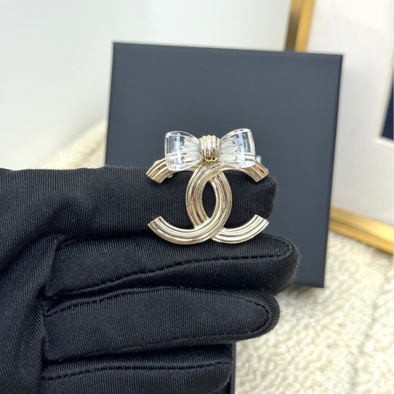 Chanel 香奈兒 25P透明蝴蝶結雙C胸針brooch-1