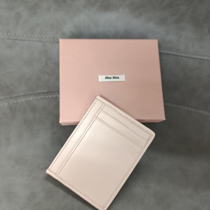 MIU MIU 卡包 2色-4