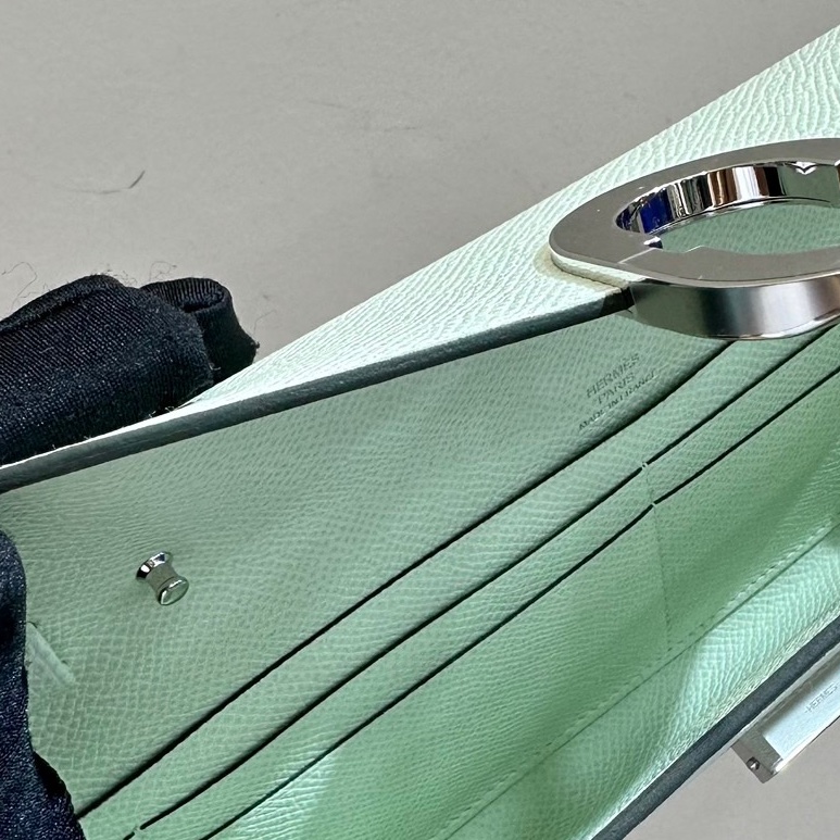 愛馬仕 Hermes Constance to go 23年新款 氣泡綠銀扣斜挎包 手拎包-5