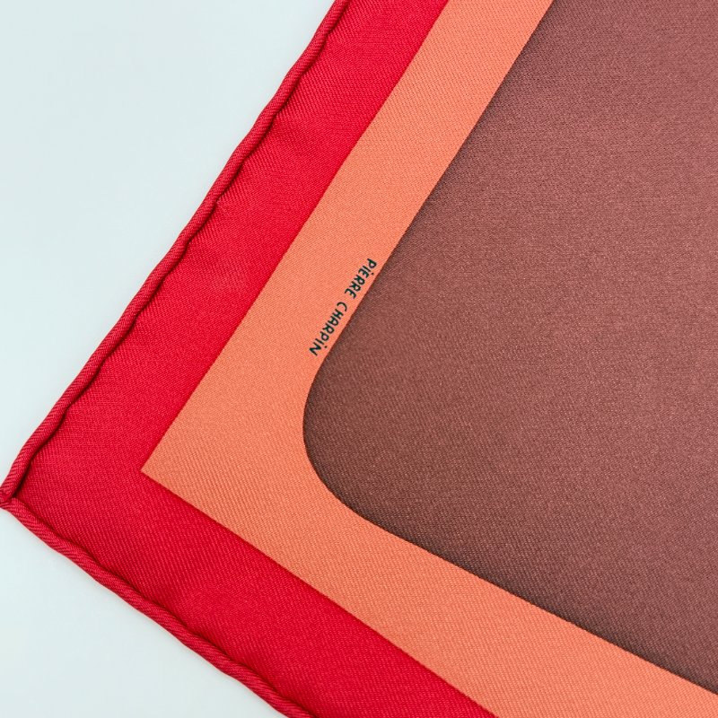 【全新品♥️】HERMES 愛馬仕 La Serpentine de Pierre Charpin 幾何復古 手繪馬 45cm 絲巾 領巾-3