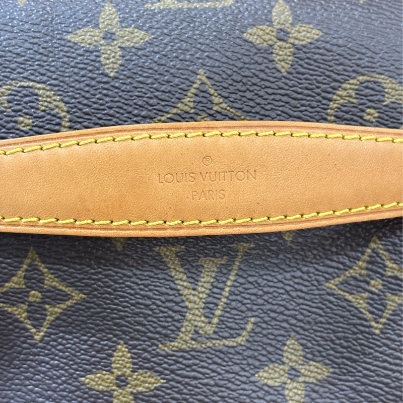 LV M43644 原花 字紋 手拿包 腰包 胸口包 霹靂包 後背包 斜背包 肩背包 手提包-11