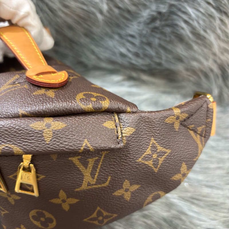 LV M43644 原花 字紋 手拿包 腰包 胸口包 霹靂包 後背包 斜背包 肩背包 手提包-21