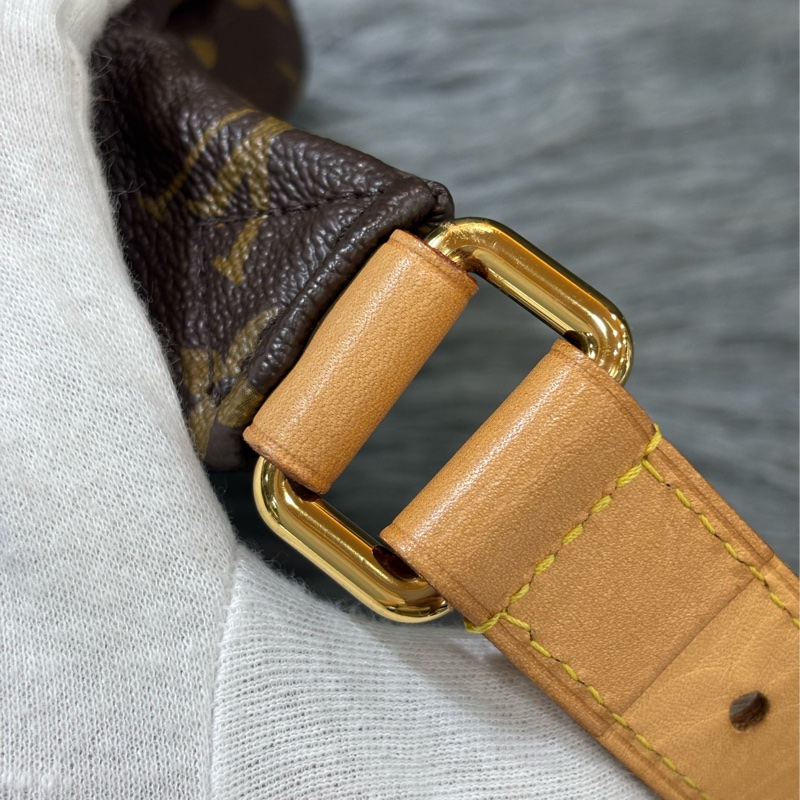 LV M43644 原花 字紋 手拿包 腰包 胸口包 霹靂包 後背包 斜背包 肩背包 手提包-25