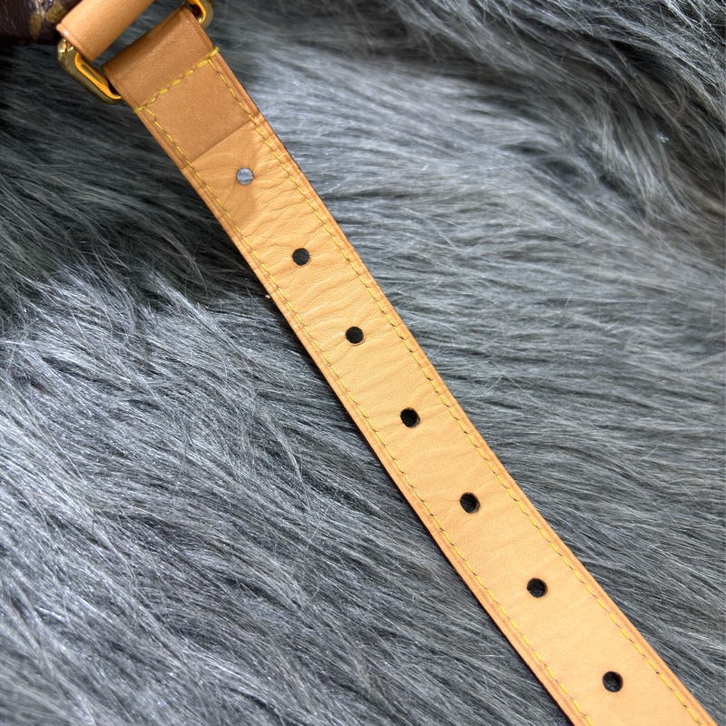 LV M43644 原花 字紋 手拿包 腰包 胸口包 霹靂包 後背包 斜背包 肩背包 手提包-30