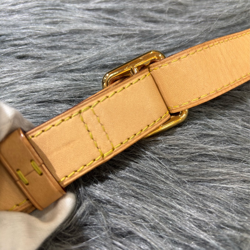 LV M43644 原花 字紋 手拿包 腰包 胸口包 霹靂包 後背包 斜背包 肩背包 手提包-39