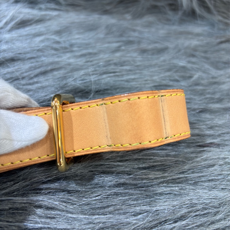 LV M43644 原花 字紋 手拿包 腰包 胸口包 霹靂包 後背包 斜背包 肩背包 手提包-41