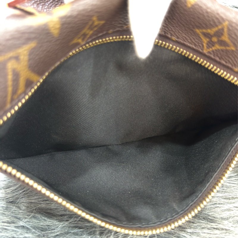 LV M43644 原花 字紋 手拿包 腰包 胸口包 霹靂包 後背包 斜背包 肩背包 手提包-47