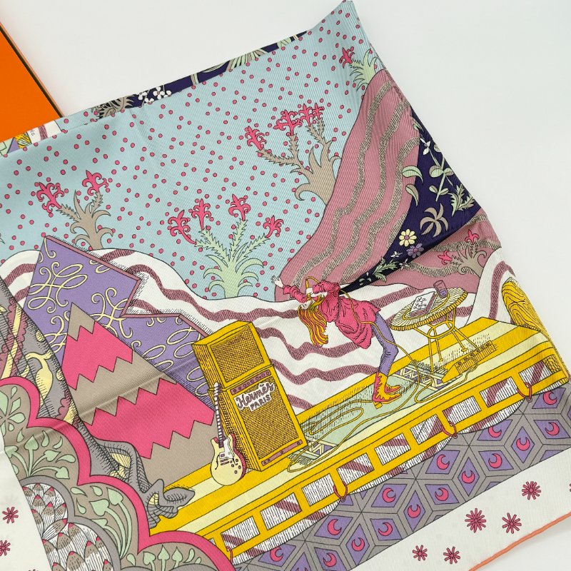 【全新品♥️】HERMES 愛馬仕 紫羅蘭 仲夏夜之夢 絲巾 方巾 90cm Le Premier Chant-2