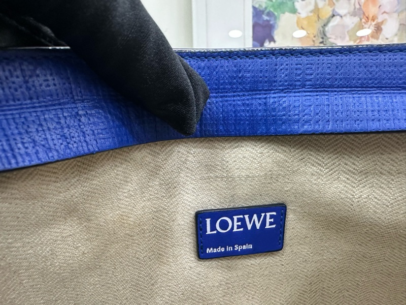 LOEWE 羅意威 拉鍊手拿包 信封包 夾包-9