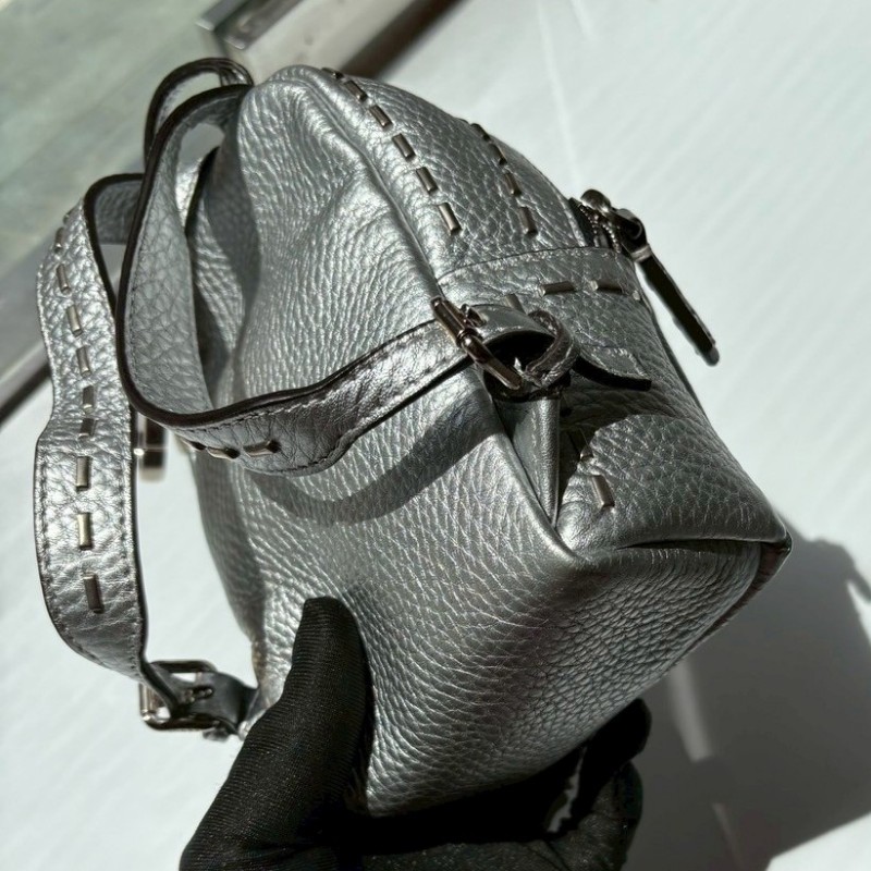 Fendi 銀皮迷你後背包 /可當吊飾-5