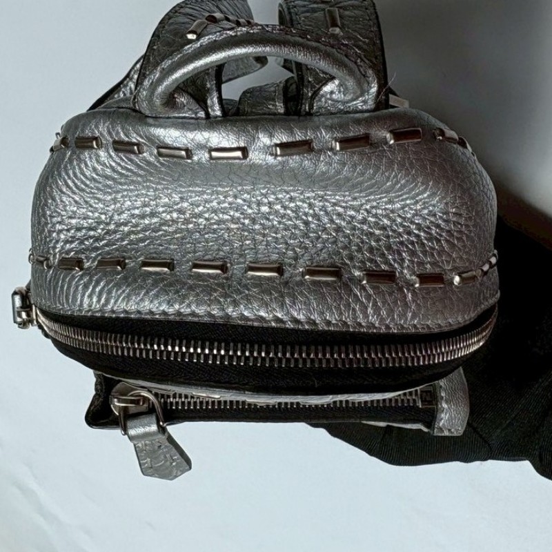 Fendi 銀皮迷你後背包 /可當吊飾-7