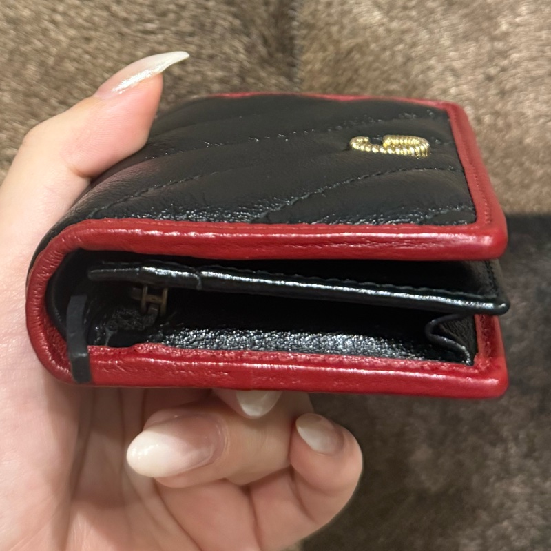 GUCCI GG Marmont牛皮扣式紅邊黑色短夾-7