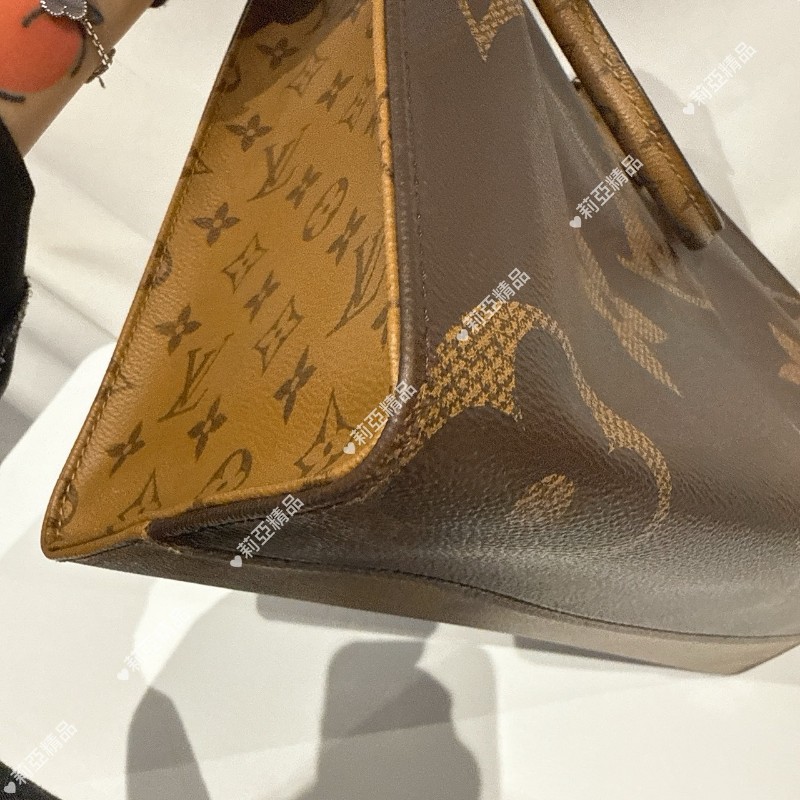 莉亞精品♡LV on the go MM 經典雙面老花 近新美包-14