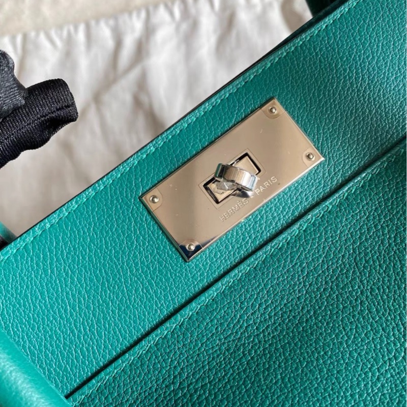 HERMES 牛奶盒 toolbox 26 絲絨綠 銀扣 Evercolor皮 帶膜擱置品 全套除票 框R-4