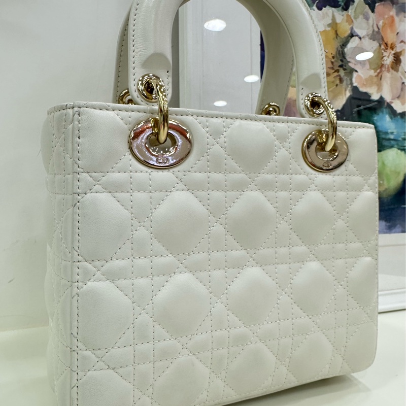 DIOR迪奧 戴妃四格白色 23編碼 有購證-16