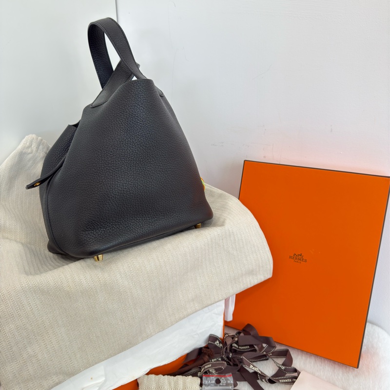 極新HERMES黑色金釦18cm Picotin89黑Noir小水桶包-1