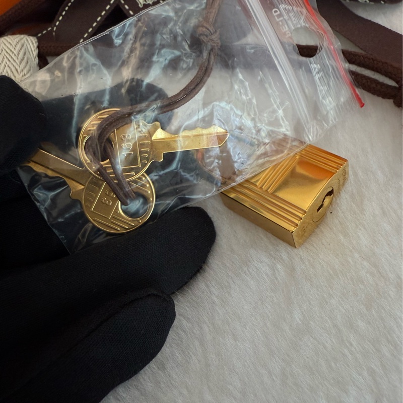 極新HERMES黑色金釦18cm Picotin89黑Noir小水桶包-14