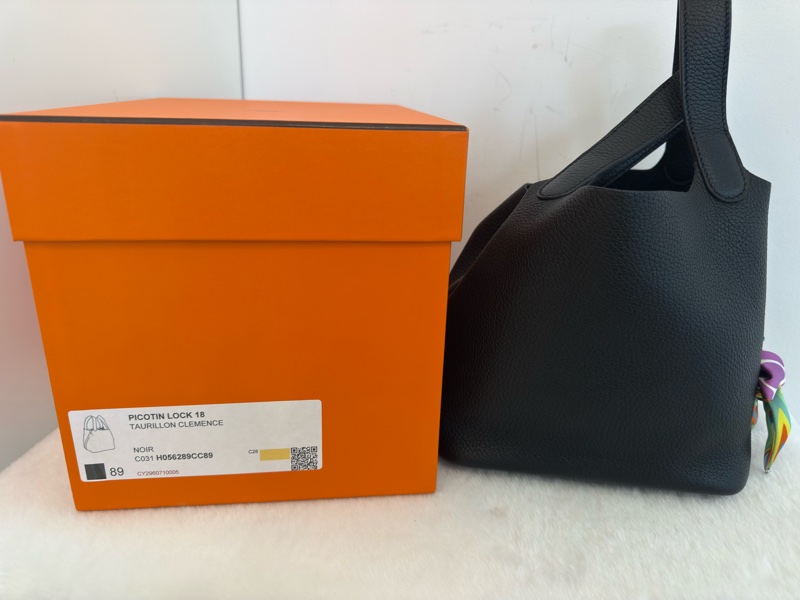 極新HERMES黑色金釦18cm Picotin89黑Noir小水桶包-16